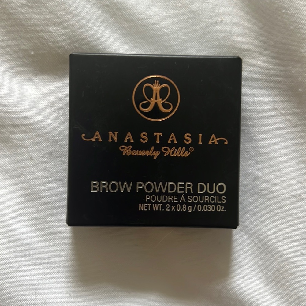 Anastasia Beverly Hills Brow Powder Duo in Medium Brown (1 of 2)